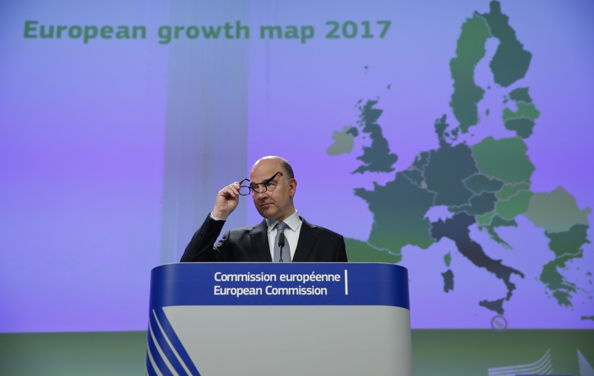 Bruxelles in campo per le larghe intese. E per Gentiloni