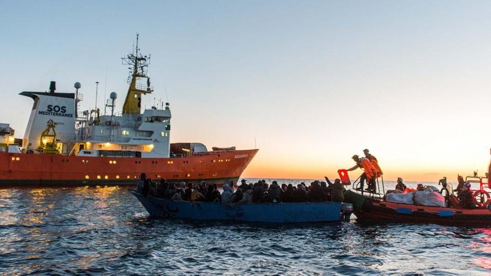 Mancano le navi per i soccorsi, muore bambino di tre mesi