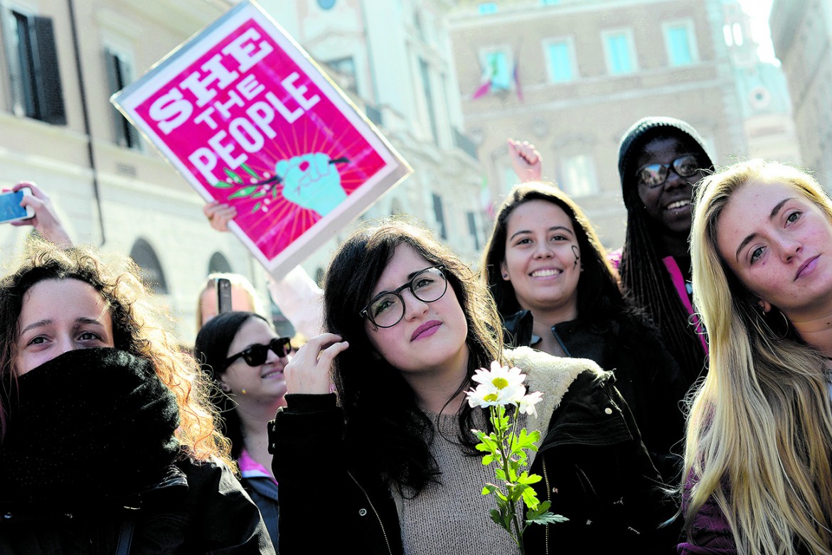 Women’s march a Roma: «Stiamo insieme al #metoo»