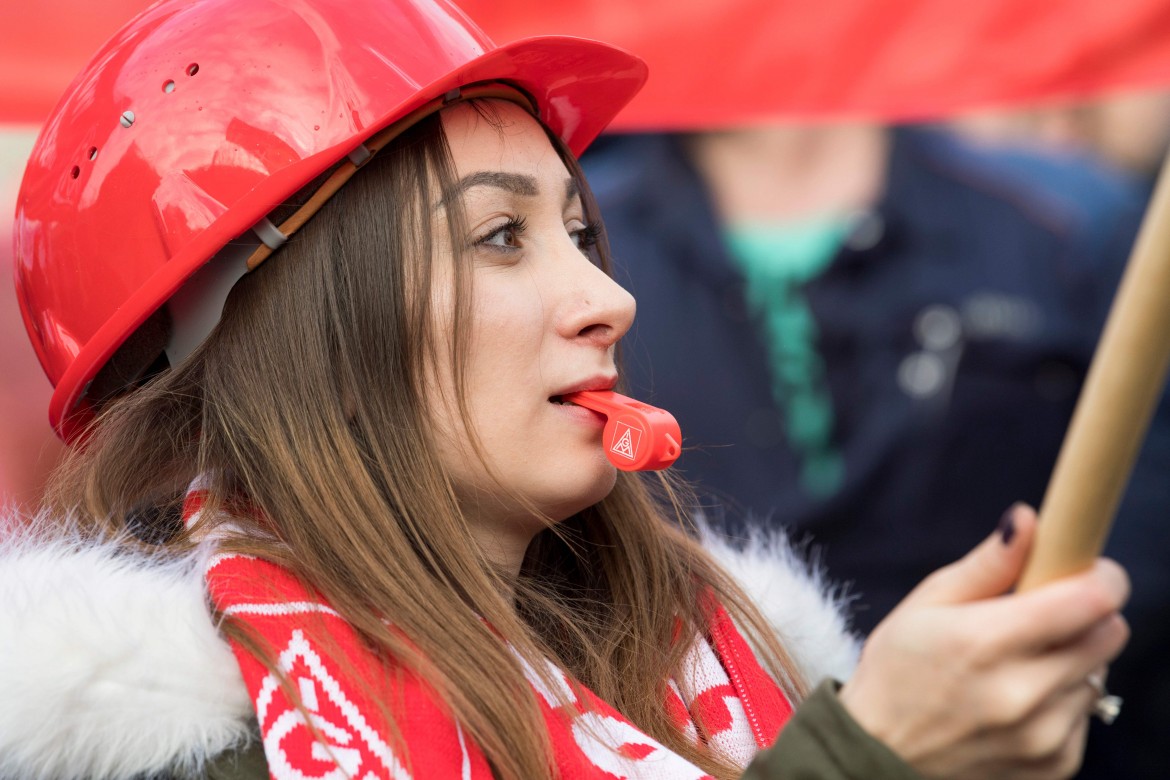 Ig Metall festeggia l’accordo «storico» tutto flessibilità