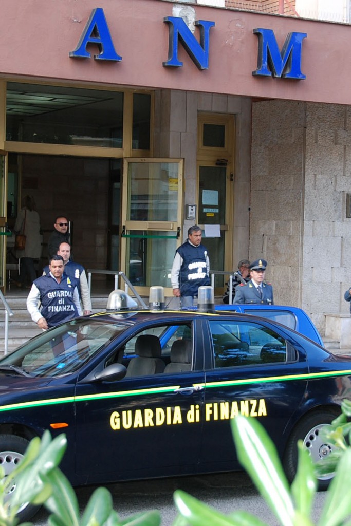 Falsi dossier e depistaggi, anche su Eni: 15 arresti