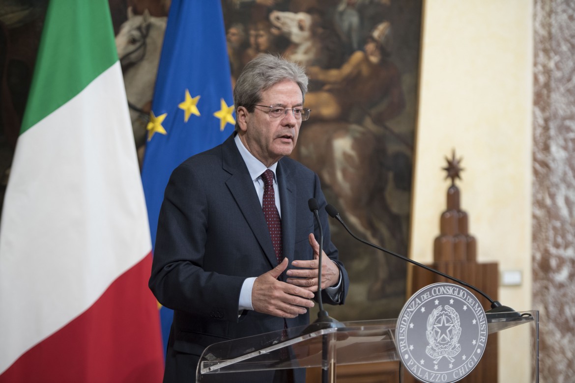 Siria, Gentiloni: raid inutili