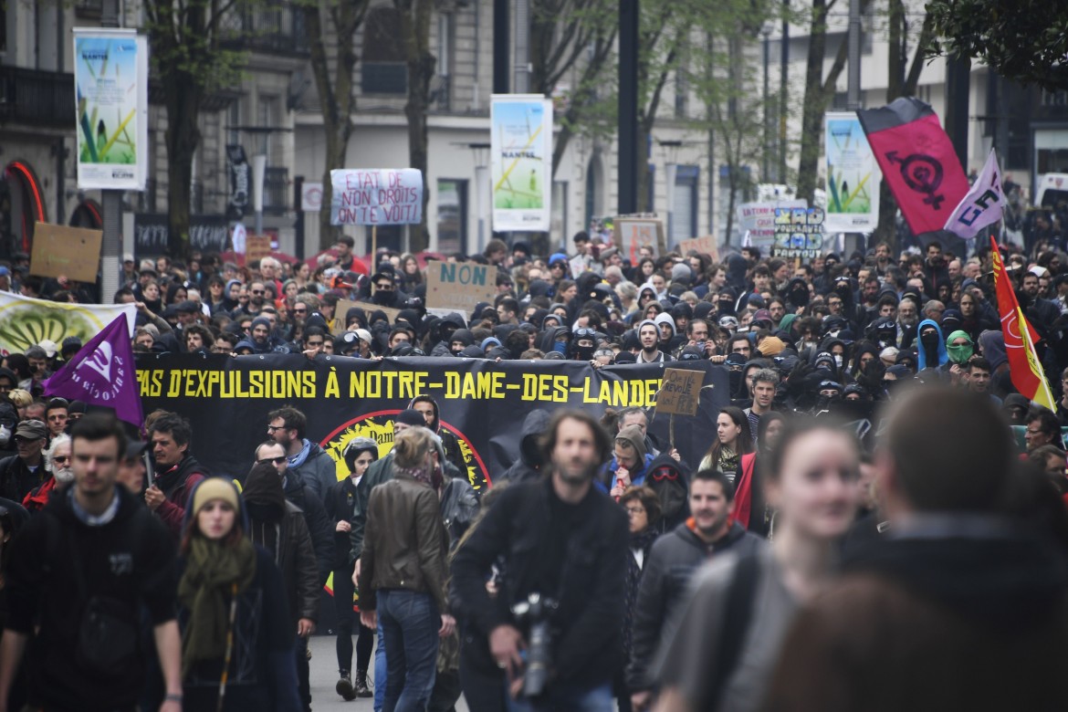 Zad e Riforme, a Nantes va in scena la “convergenza delle lotte”