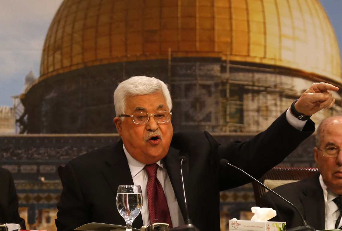 La “storia” di Abu Mazen, frasi antisemite di un presidente finito