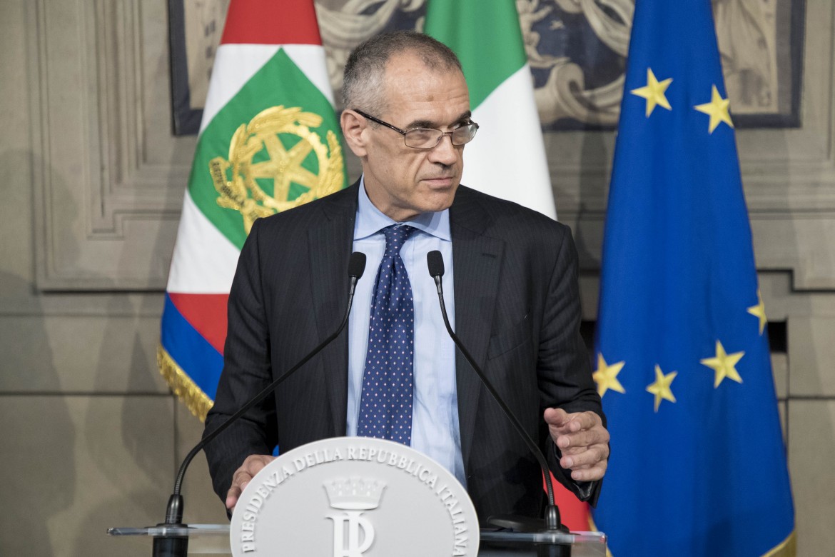 Cottarelli “pronto” ma resta in freezer