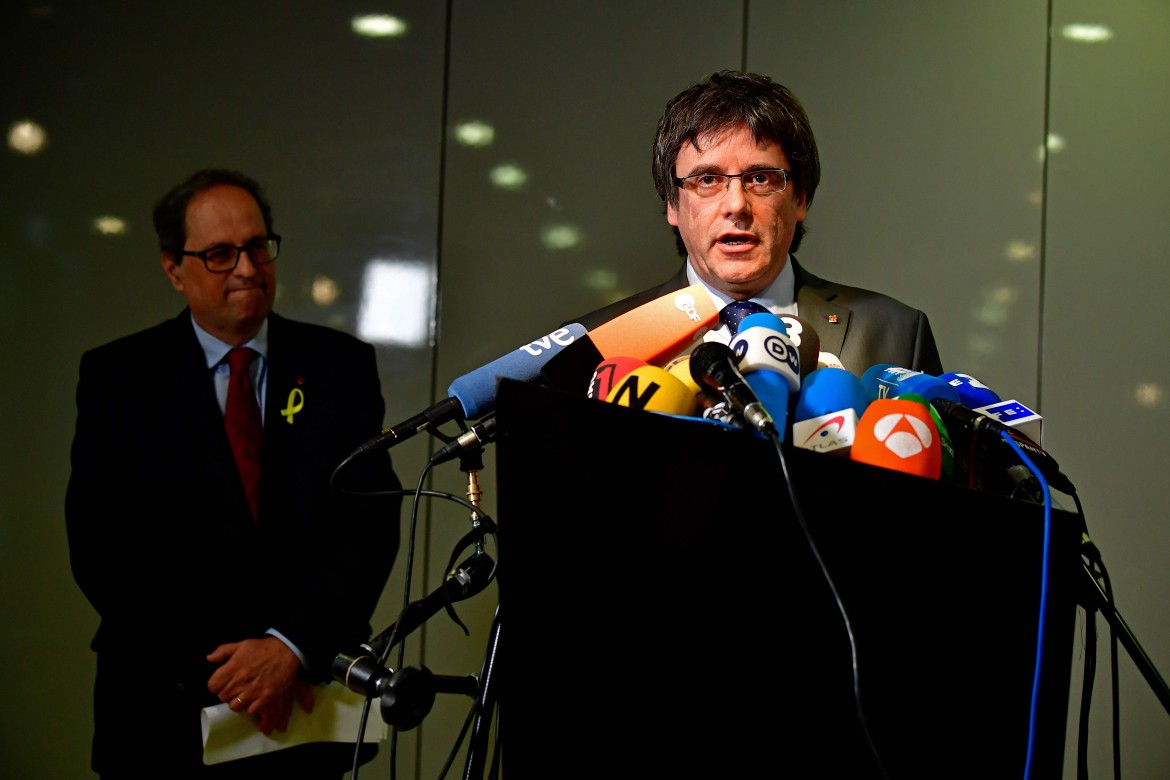 Caso Puigdemont, la procura tedesca chiede l’estradizione per ribellione