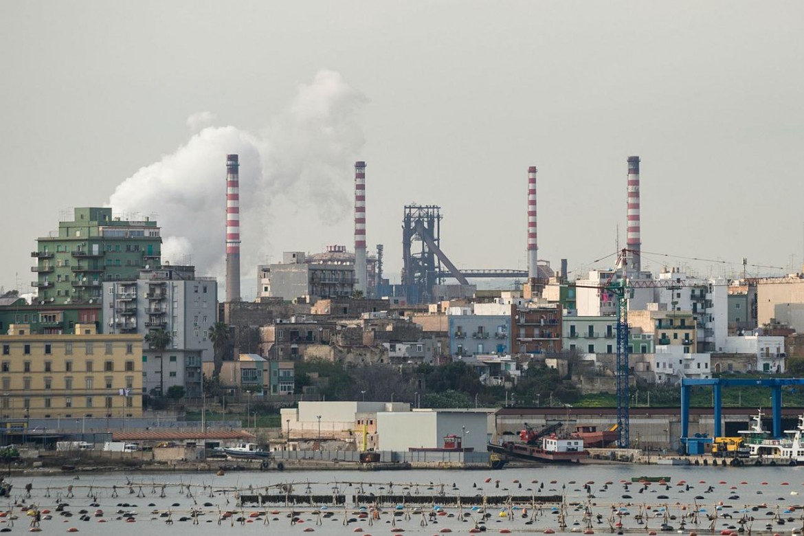 Ilva, Cantone si smarca dal governo