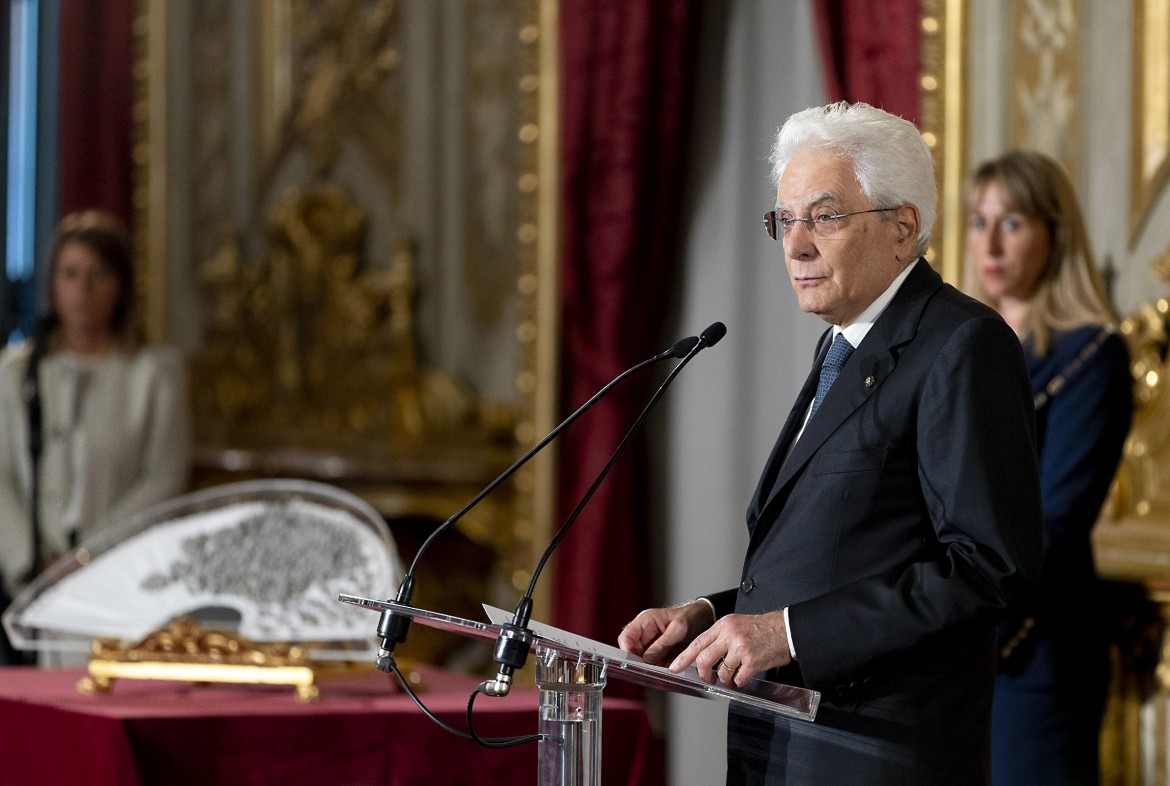 Legittima difesa, i paletti di Mattarella