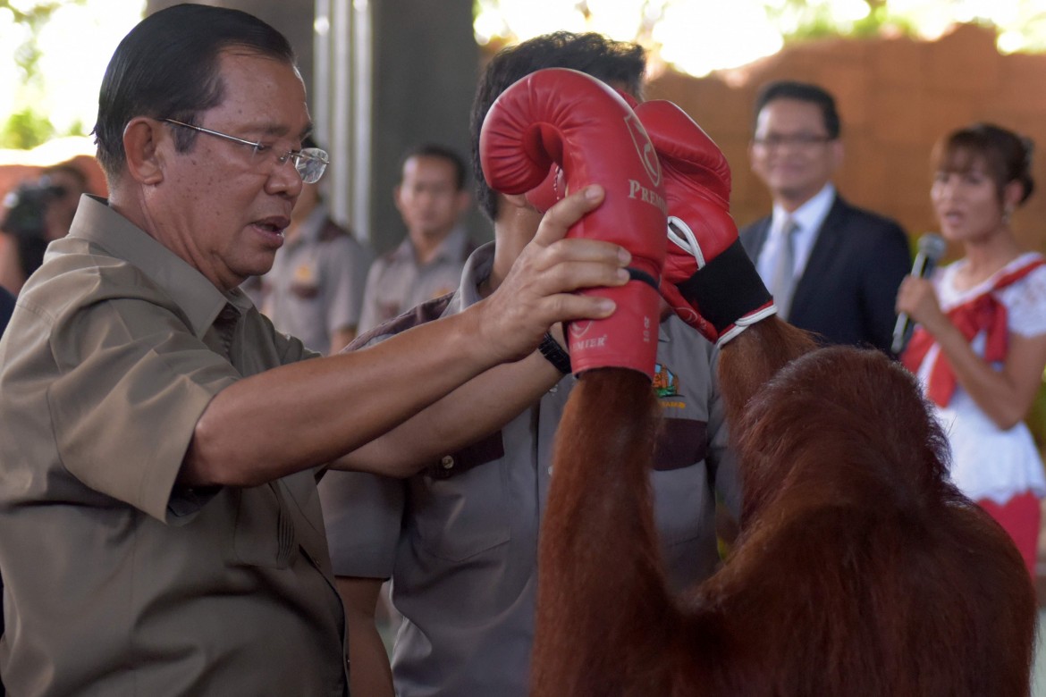 Elezioni in Cambogia, Hun Sen senza rivali