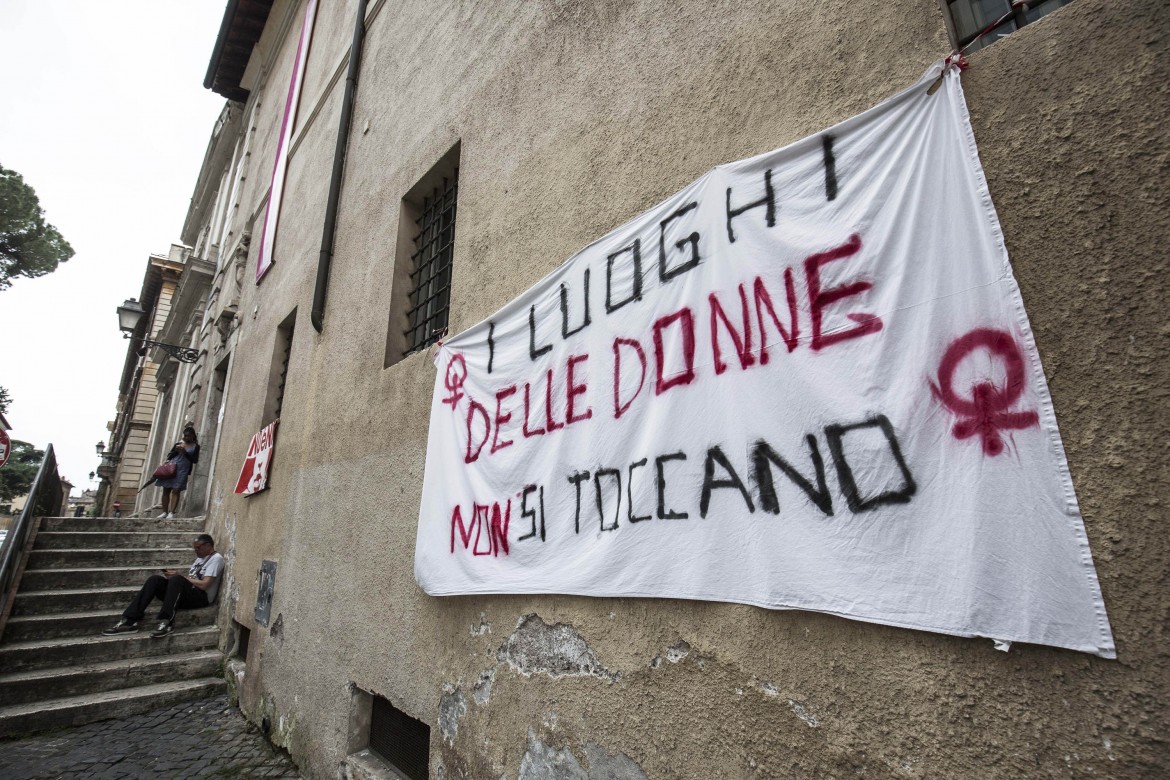 Arrivato «lo sfratto» della sindaca Raggi alla Casa delle donne