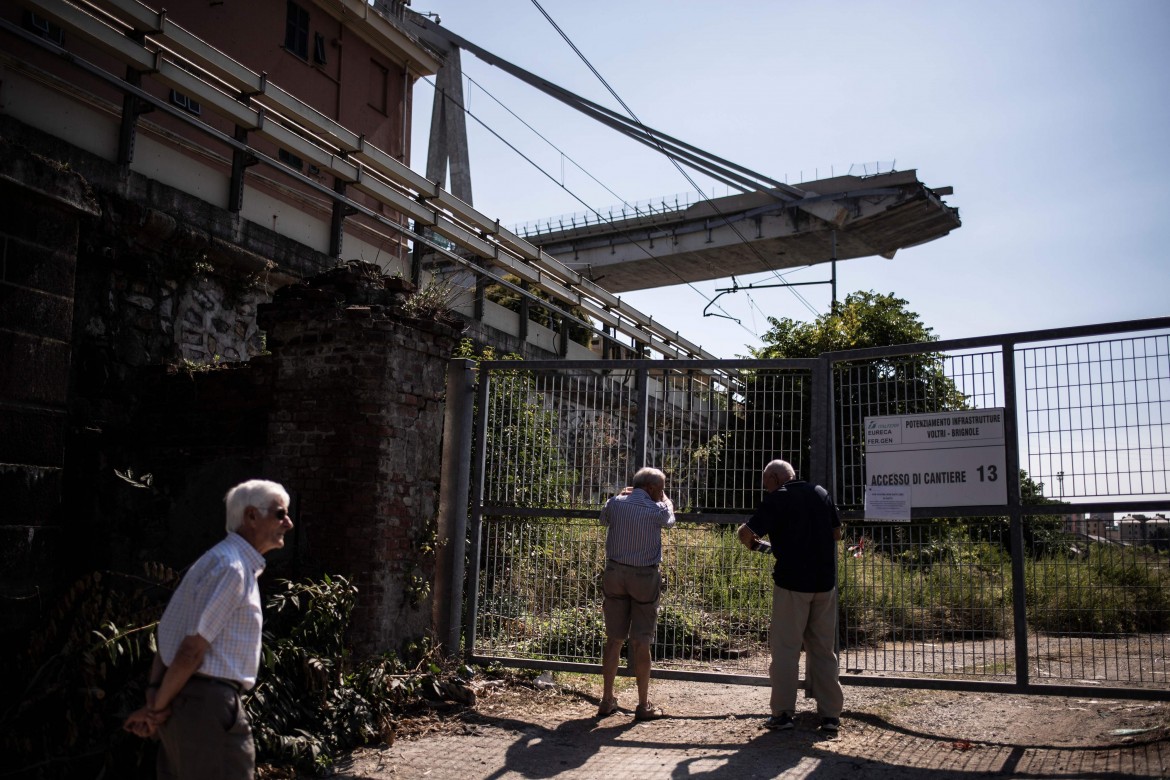 Sotto le macerie anche la sinistra dei privatizzatori