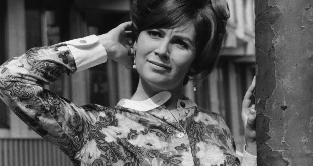 Edna O’Brien inscrive i cliché irlandesi in una cornice sia vendibile che virtuosa