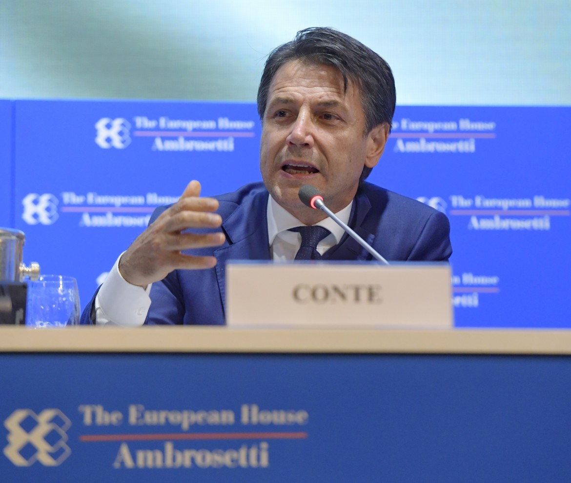 Conte ottiene il rinvio dell’esame. Ma poi rinuncia al concorso