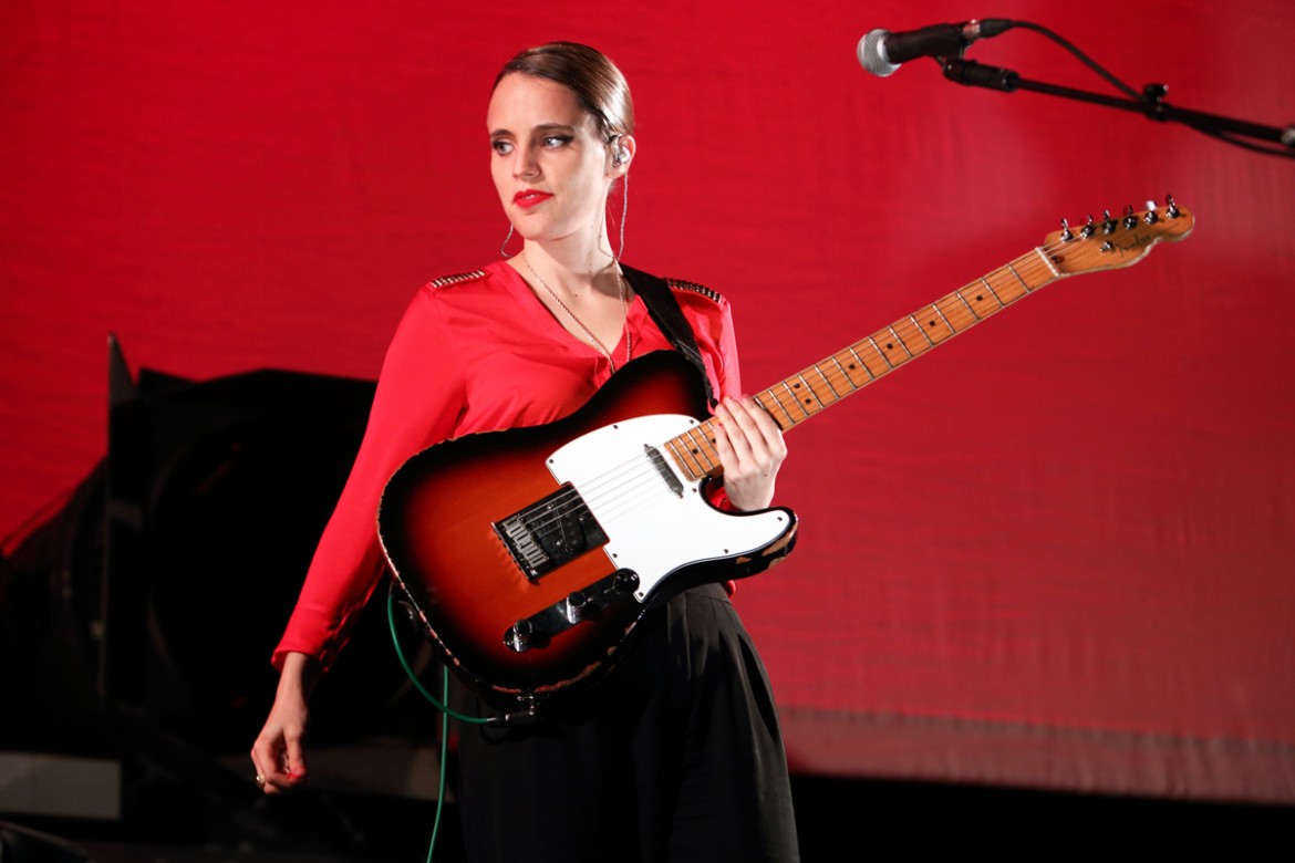 Anna Calvi, la cacciatrice rock