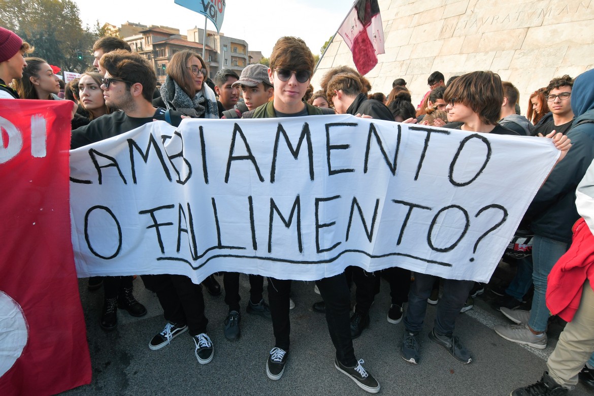 La scuola fatta a pezzi dalla secessione dei ricchi