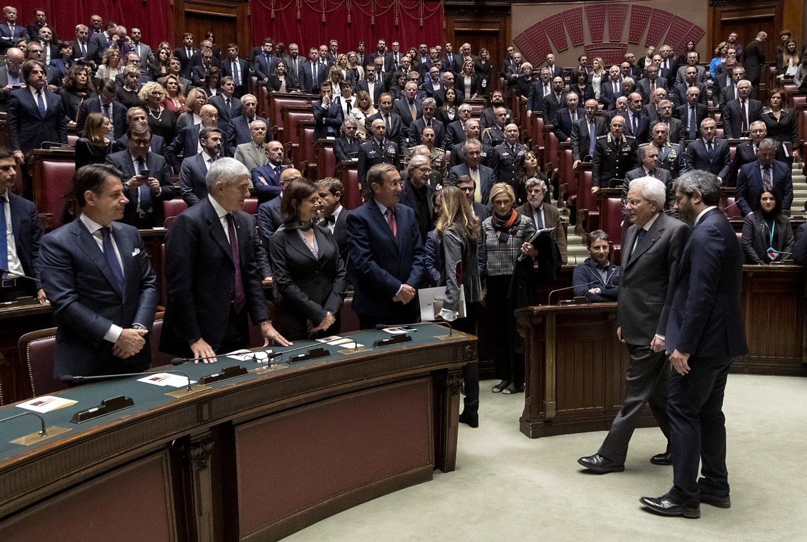 Cent’anni d’aula ma per la destra resta grigia. Fico: lottiamo per la democrazia