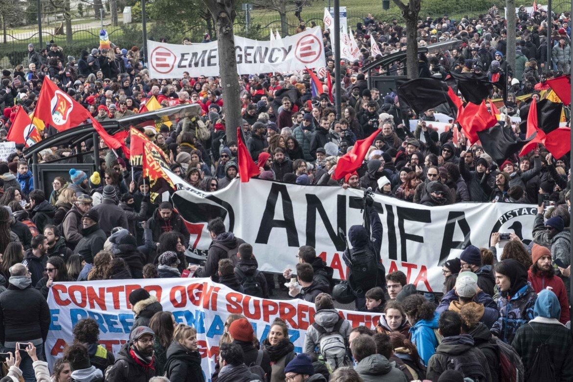 Il razzismo in scena a Macerata e la sua rappresentazione pubblica