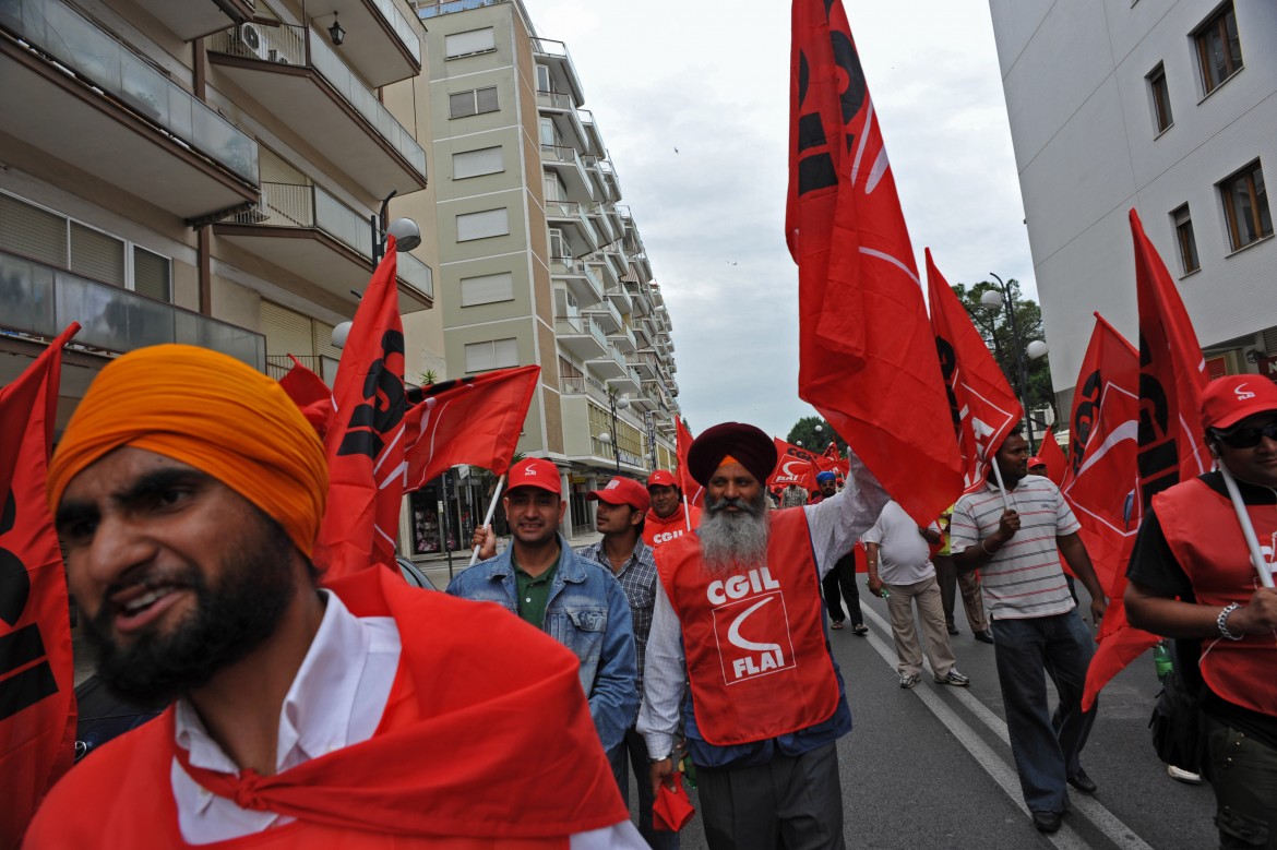 Manifestazione di braccianti a Latina