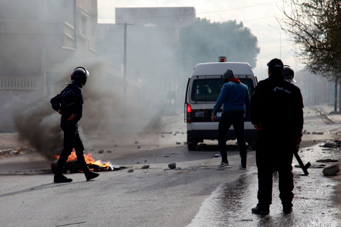 La Tunisia è disperata, ma «Rzouga non si è ucciso»