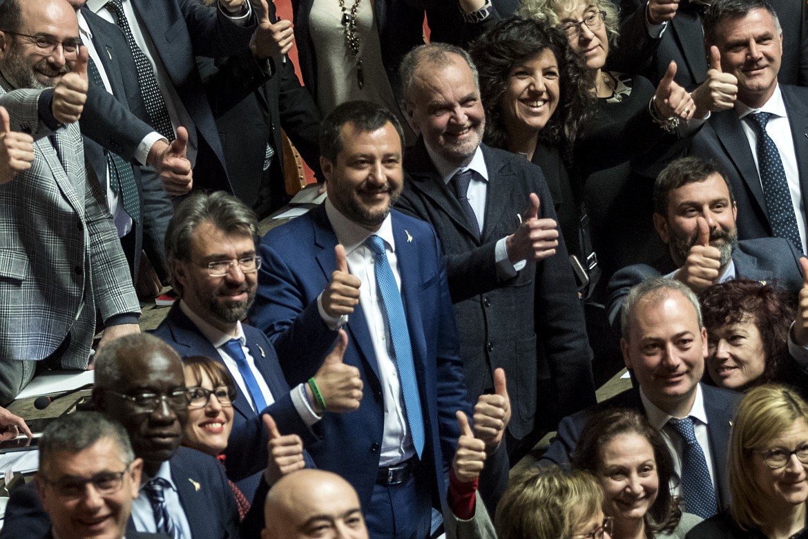 Legittima difesa, la Lega festeggia con i vecchi alleati