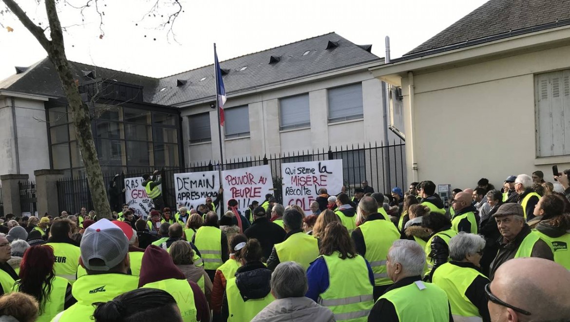 Saint-Nazaire, dove la lotta operaia si tinge di giallo