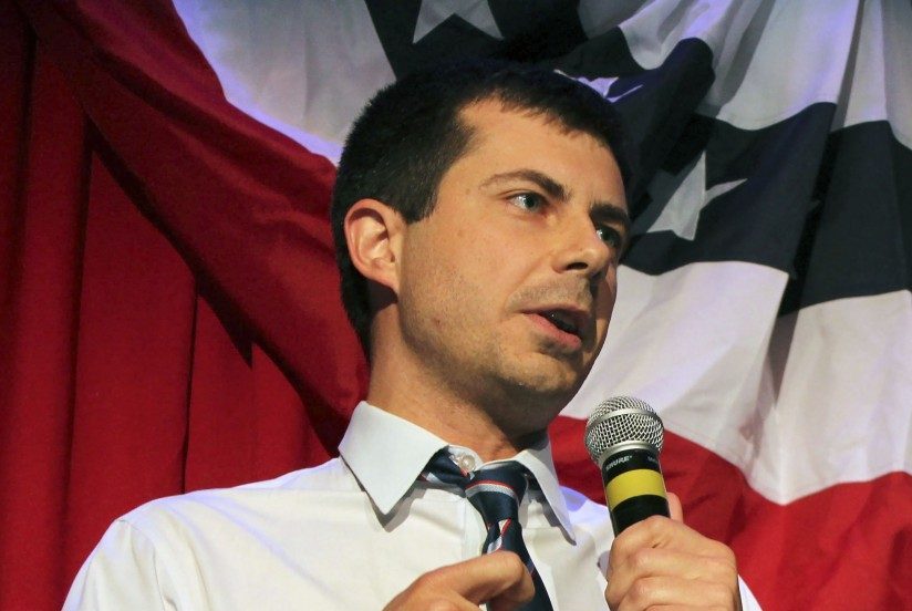 «Nero» e gay, la supersfida americana di Mayor Pete