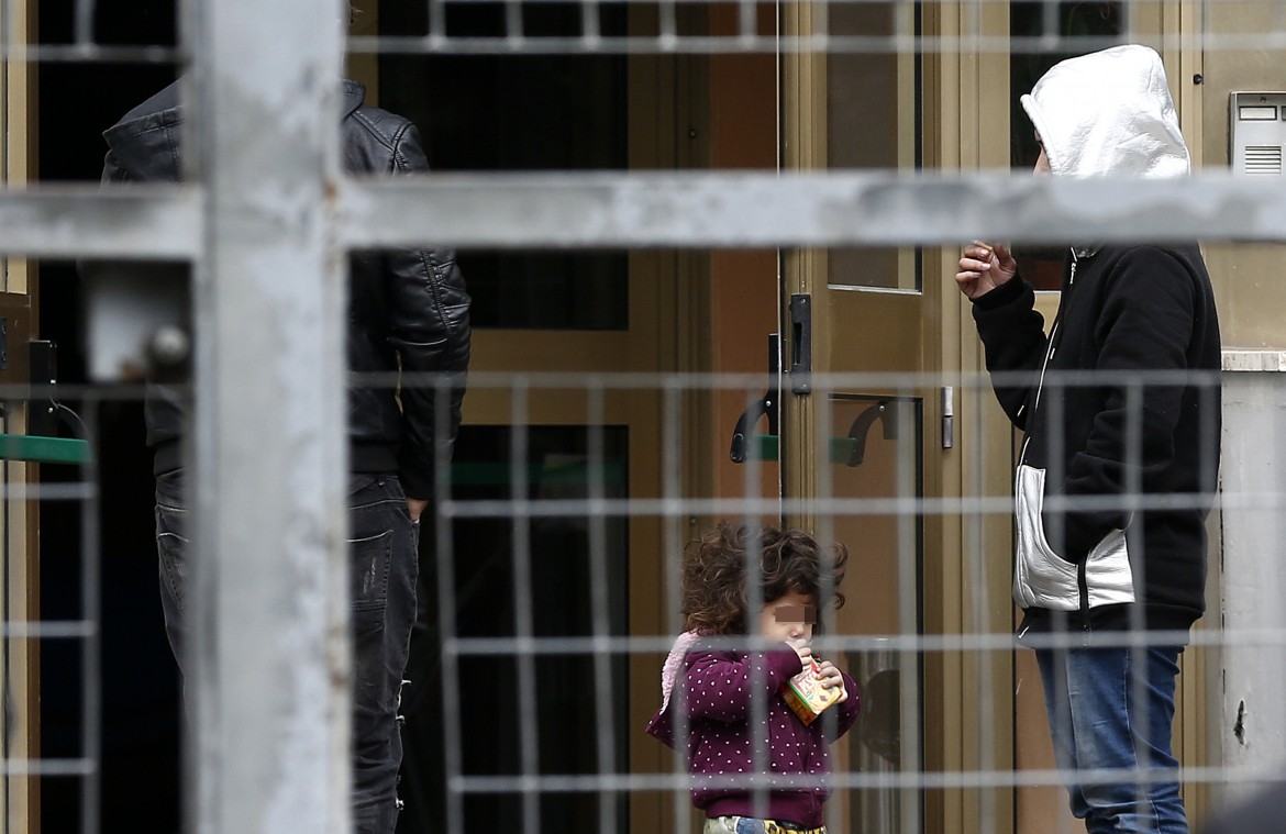 Torre Maura salvata dai ragazzi (a scuola)