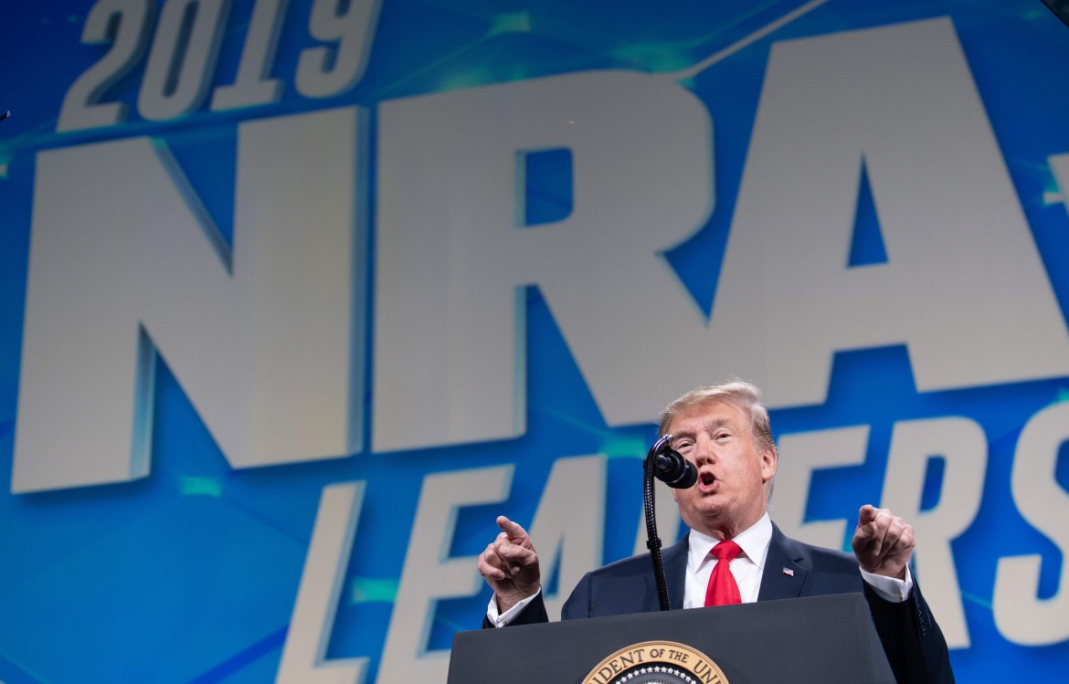 Alla convention Nra lo show senza filtri di Trump