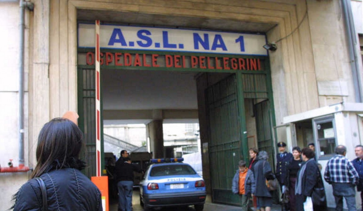 Napoli, raid di camorra in ospedale. Colpito un ragazzo ferito