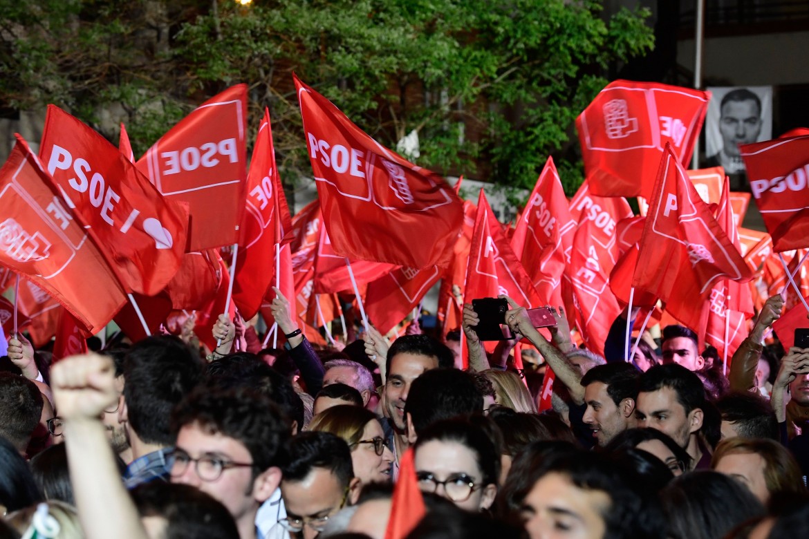 Podemos accusa il colpo, trattative in salita con il governo Sánchez