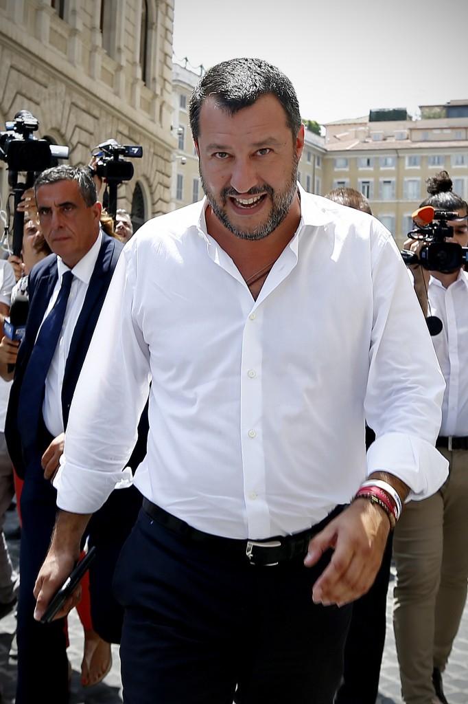 Voli di Stato, Salvini:  solo incontri istituzionali