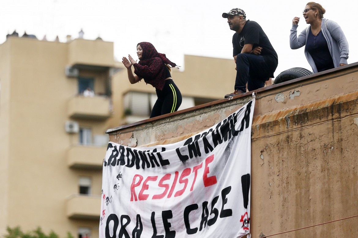 Roma, la prefetta vuole mettere in strada oltre 11mila persone