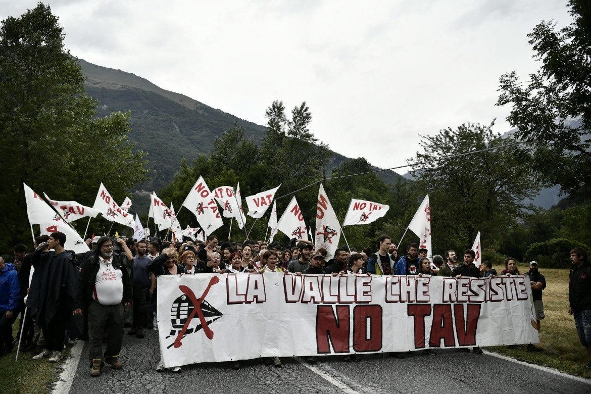 Gli attivisti: «Gli eletti 5s escano dal Movimento»