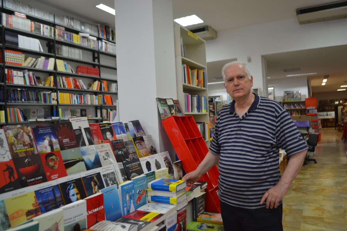 La storica libreria torinese sfrattata dal supermercato