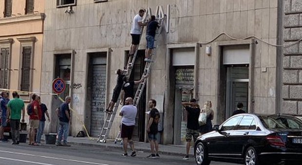 CasaPound si scalpella via da sola