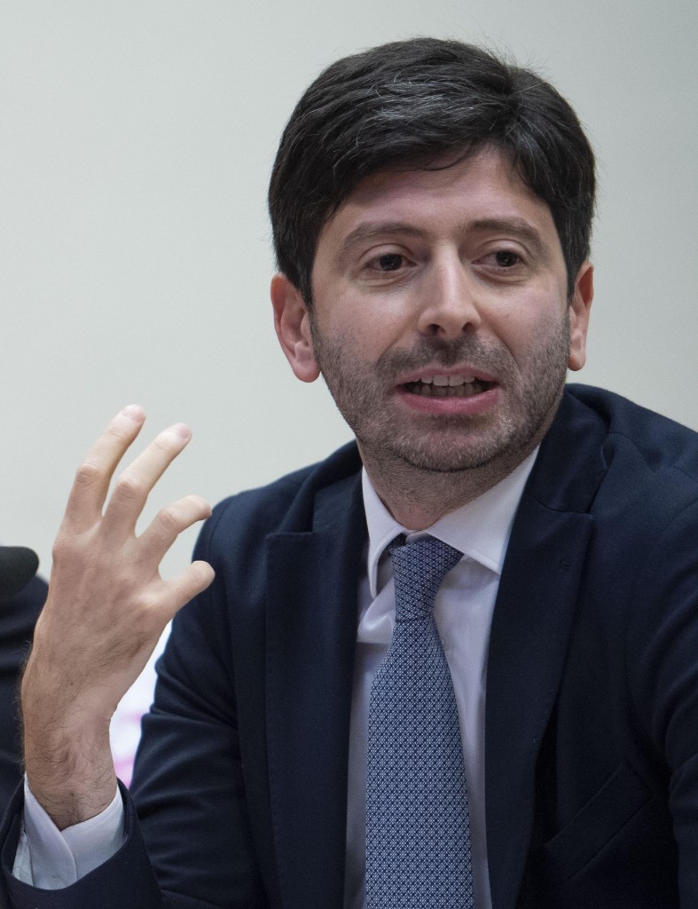 Sanità: 2 miliardi in più, ticket progressivi e via il «super»