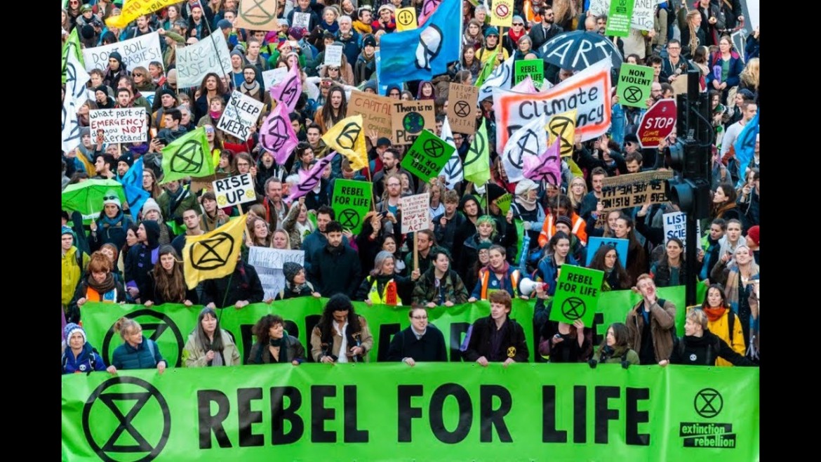 Ribellarsi è giusto perché l’estinzione è in corso adesso. Extinction Rebellion arriva anche in Italia