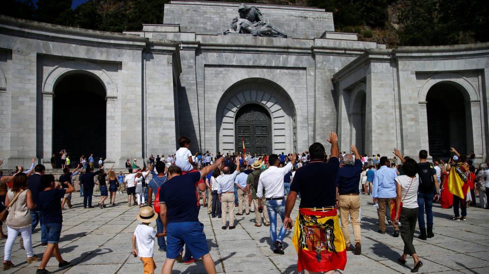 Via l’ultimo ostacolo per la riesumazione delle spoglie di Franco