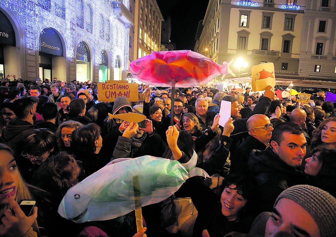 Il pienone di Firenze, una piazza «dolce stil novo»