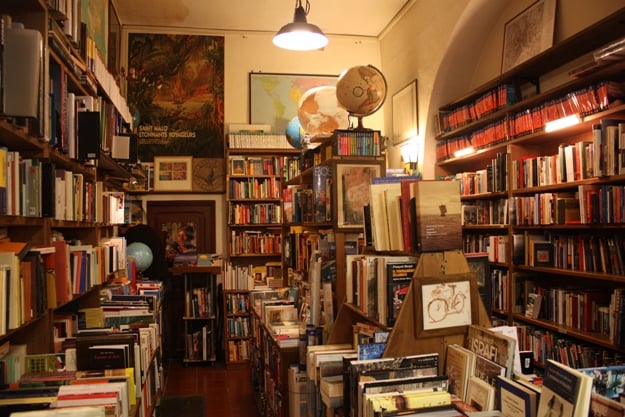 La fantasia non vola più in alto. Chiude la Libreria del Viaggiatore