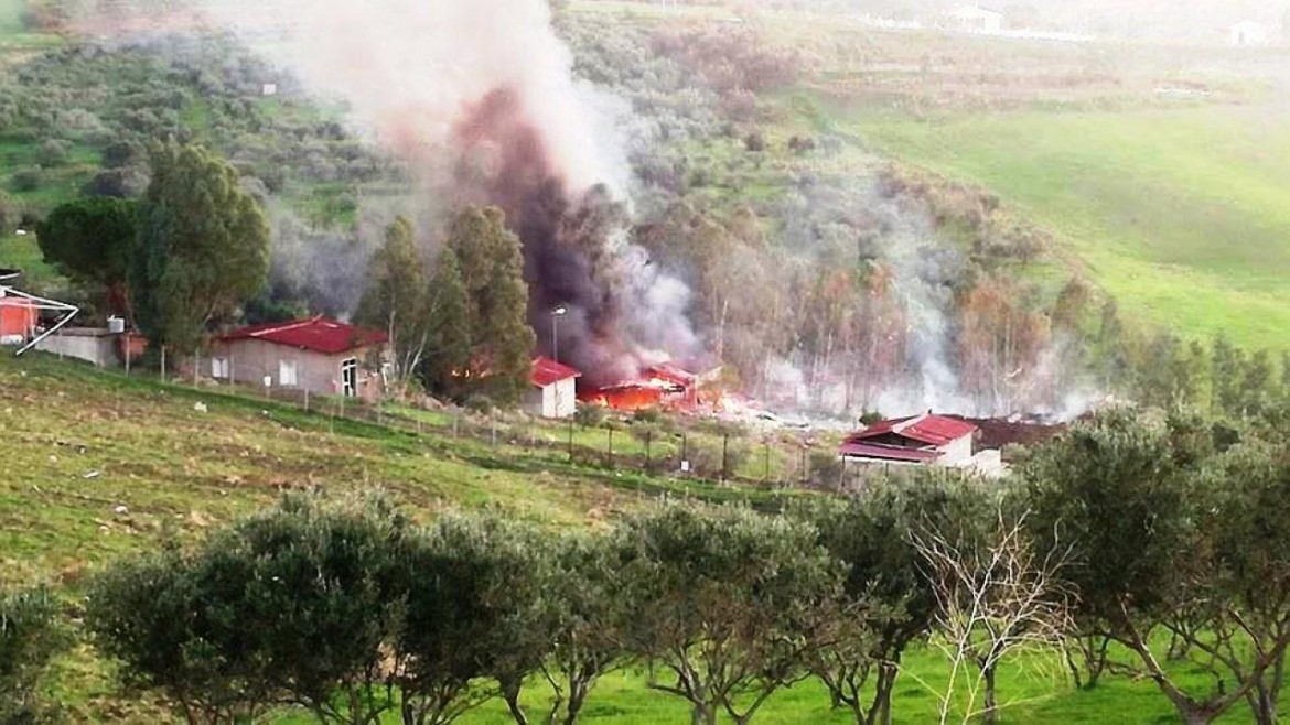 Sicilia, esplode fabbrica di fuochi d’artificio: 4 morti