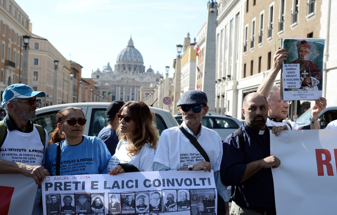 Rivoluzione in Vaticano. Cade il segreto sui casi di pedofilia