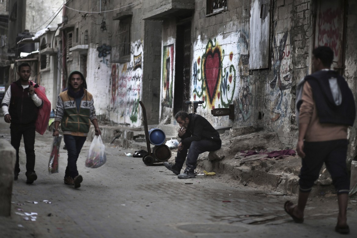 Gaza, il grande lago dei debiti