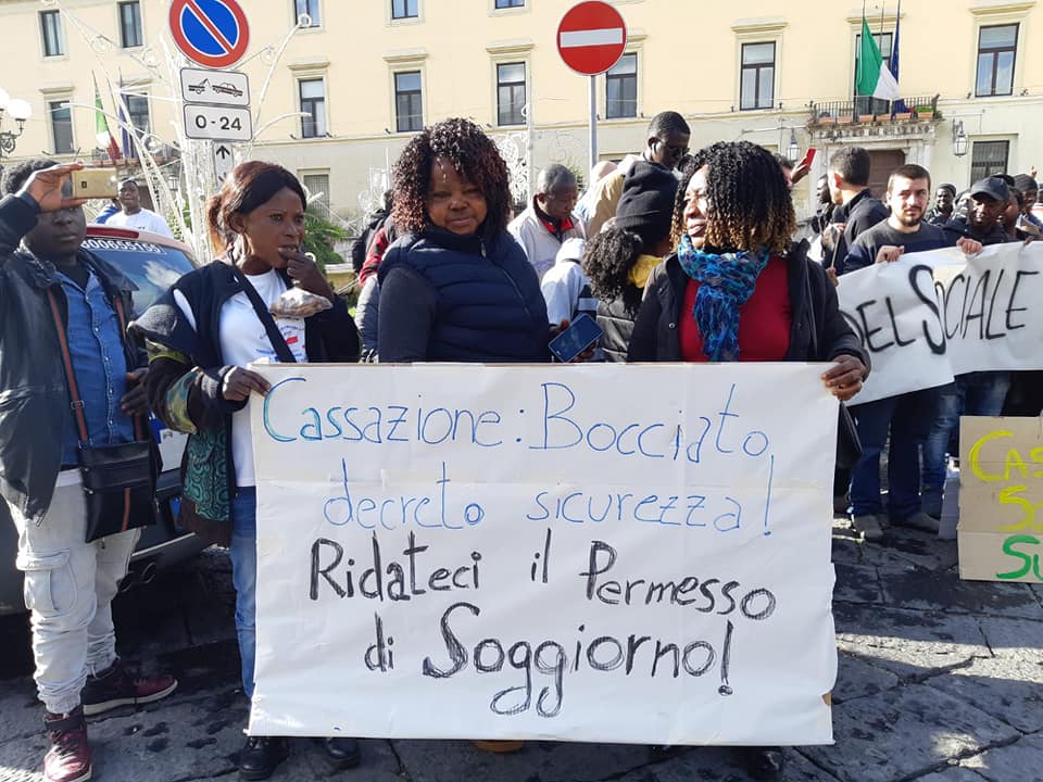 Regolarizzare i migranti conviene a tutti