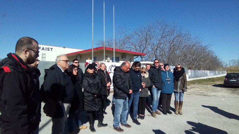 Lanciano, presidio bloccato alla Faist. È polemica sulla polizia