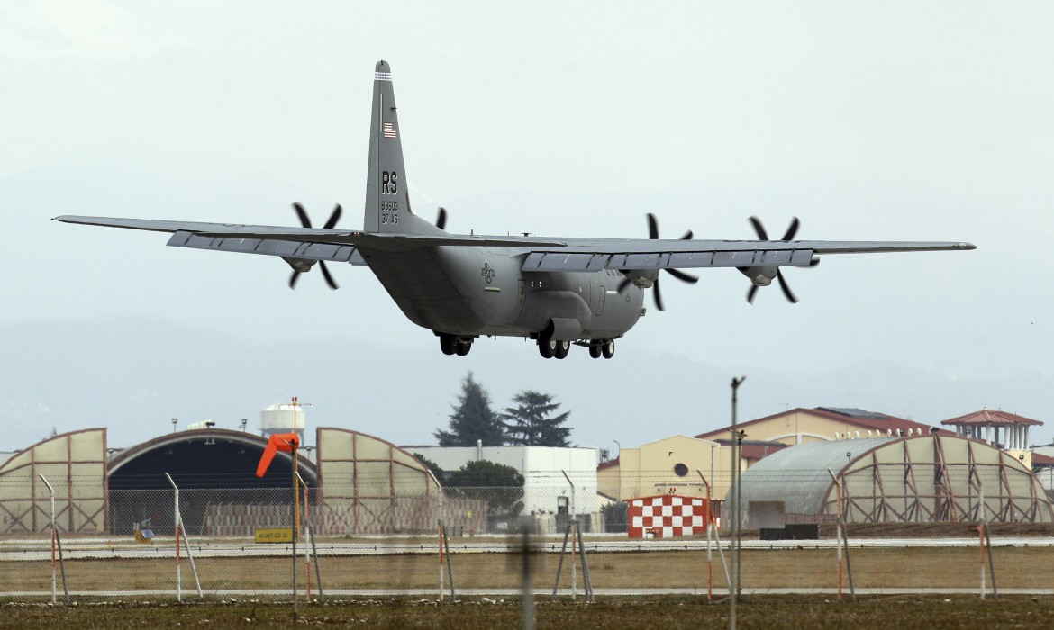 Defender Europe ridimensionata. Lo strano caso dei tamponi partiti da Aviano per gli Usa