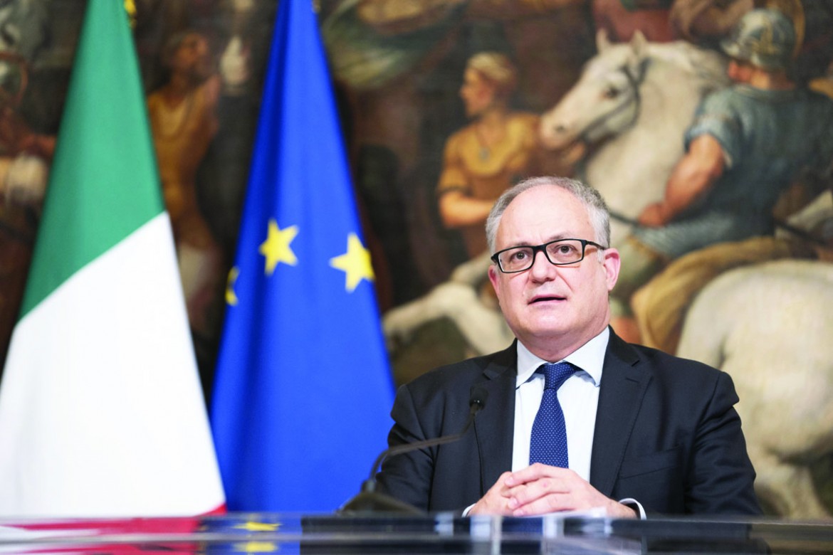 Il «decreto aprile» arriverà a maggio. Divisi sul «reddito di emergenza»