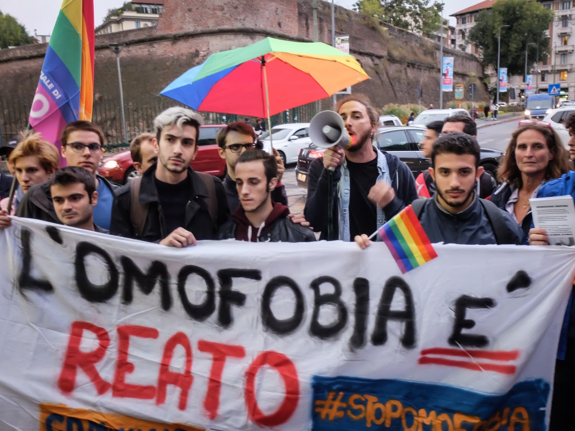 Presentata la proposta contro l’omofobia