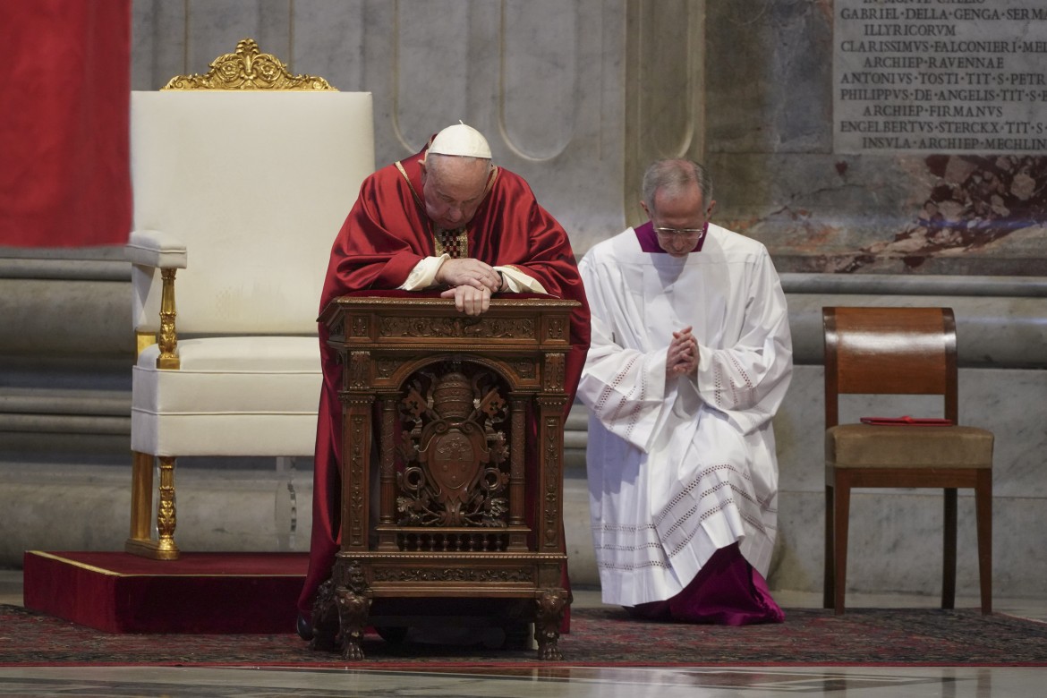 Il calvario dei detenuti. È la Via Crucis secondo Bergoglio