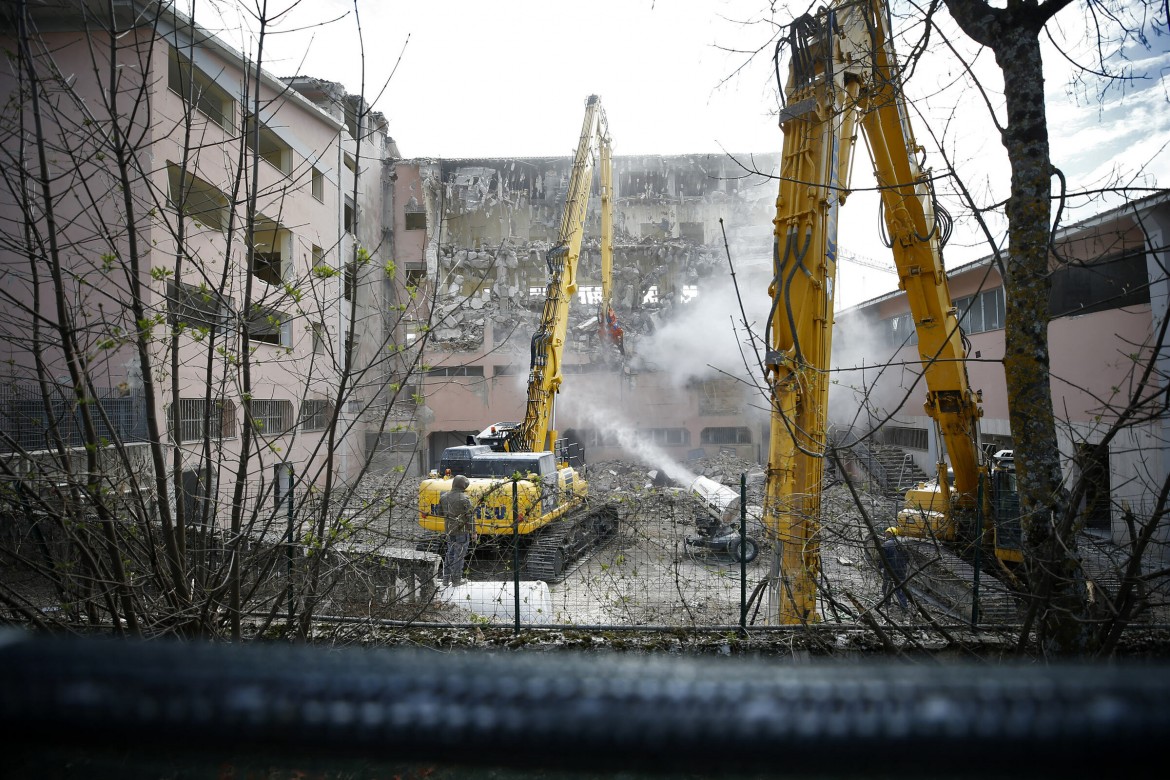 L’Aquila, riparte la ricostruzione tra controlli e precauzioni